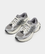 ADIDAS ADIDAS Adistar XLG Sneakers - Silver