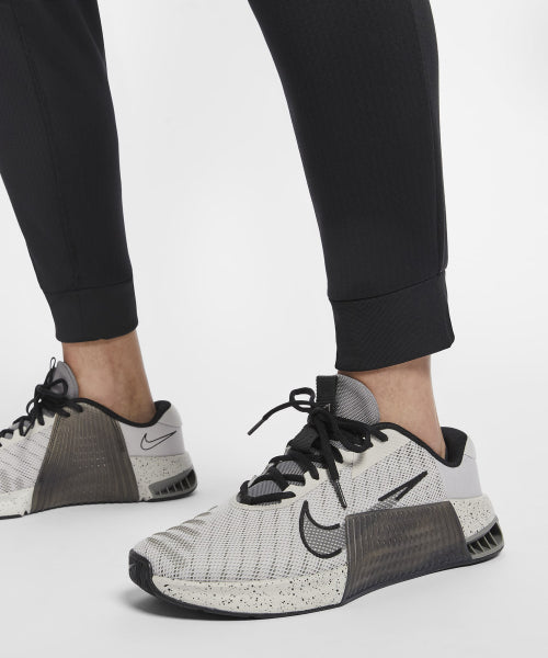 NIKE NIKE Jogger Pants M - Black:Cool Gray