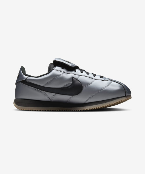NIKE NIKE Sneakers Metallic Cool Gray
