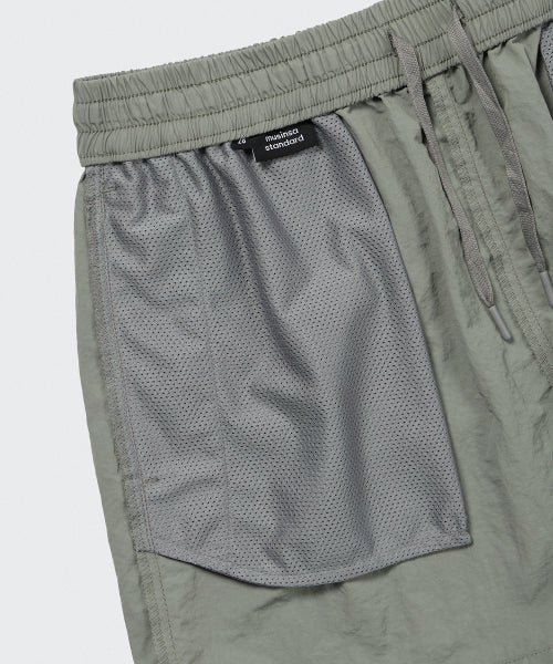 MUSINSA STANDARD WOMAN MUSINSA STANDARD WOMAN Women's nylon banding shorts warm gray