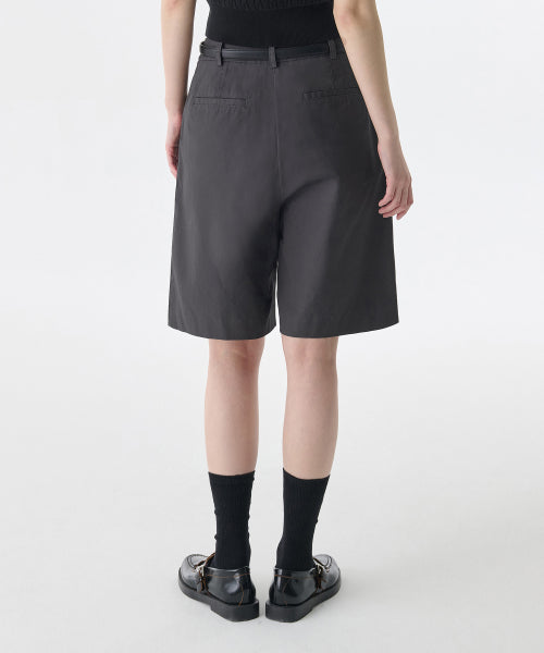 MUSINSA STANDARD WOMAN MUSINSA STANDARD WOMAN Women's Cotton Wide Bermuda Shorts (Size 27)