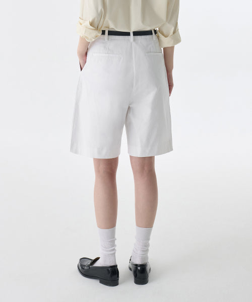 MUSINSA STANDARD WOMAN MUSINSA STANDARD WOMAN Women's Cotton Wide Bermuda Shorts (White)