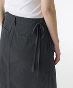 MUSINSA STANDARD WOMAN MUSINSA STANDARD WOMAN Cargo Knee Length Skirt (Dark Gray)