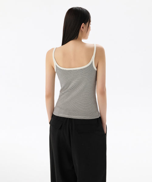 MUSINSA STANDARD WOMAN MUSINSA STANDARD WOMAN T-Shirt Women's Narrow Stripe String Sleeveless Top (Size M)