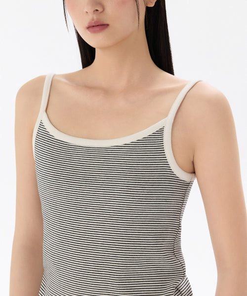 MUSINSA STANDARD WOMAN MUSINSA STANDARD WOMAN T-Shirt Women's Narrow Stripe String Sleeveless Top (Size M)