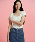 MUSINSA STANDARD WOMAN MUSINSA STANDARD WOMAN T-Shirt Slim Scoop Neck [Cream] - Size S