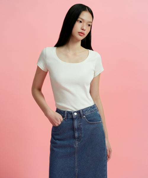 MUSINSA STANDARD WOMAN MUSINSA STANDARD WOMAN T-Shirt Slim Scoop Neck [Cream] - Size S