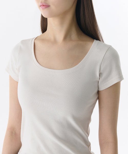 MUSINSA STANDARD WOMAN MUSINSA STANDARD WOMAN T-Shirt Slim Scoop Neck [Cream] - Size S