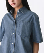 MUSINSA STANDARD WOMAN MUSINSA STANDARD WOMAN Oversized Short Sleeve Denim Shirt (Light Indigo)