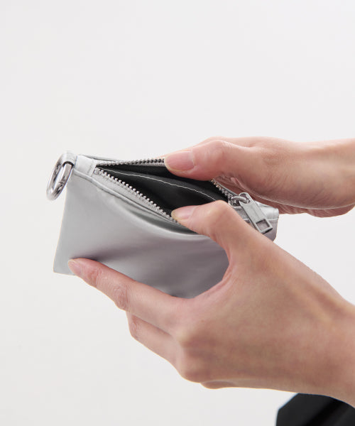 MUSINSA STANDARD WOMAN MUSINSA STANDARD WOMAN Shiny Padded Card Wallet Silver