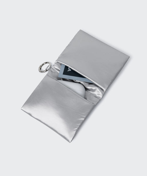 MUSINSA STANDARD WOMAN MUSINSA STANDARD WOMAN Shiny Padded Card Wallet Silver