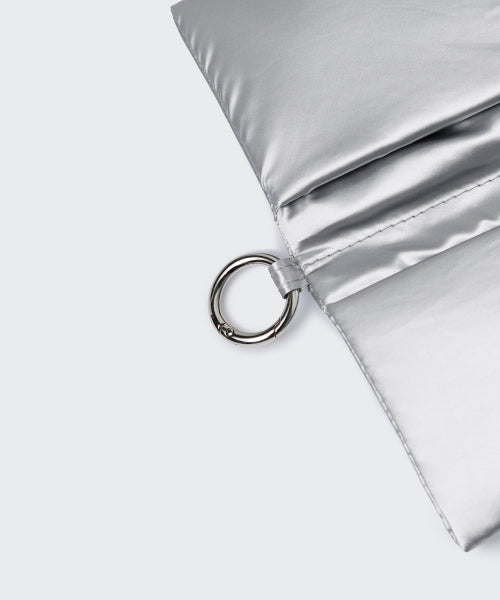 MUSINSA STANDARD WOMAN MUSINSA STANDARD WOMAN Shiny Padded Card Wallet Silver