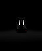 NIKE Nike Sneakers R4 M - Metallic Silver:Black:Picante Red