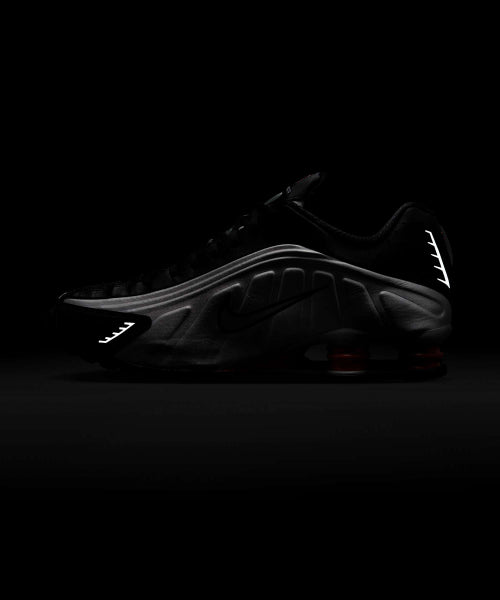 NIKE Nike Sneakers R4 M - Metallic Silver:Black:Picante Red