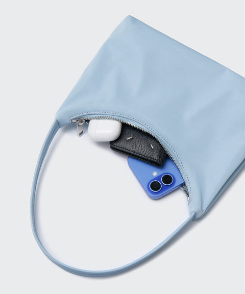 MUSINSA STANDARD WOMAN MUSINSA STANDARD WOMAN Women's Shiny Hobo Bag Sky Blue