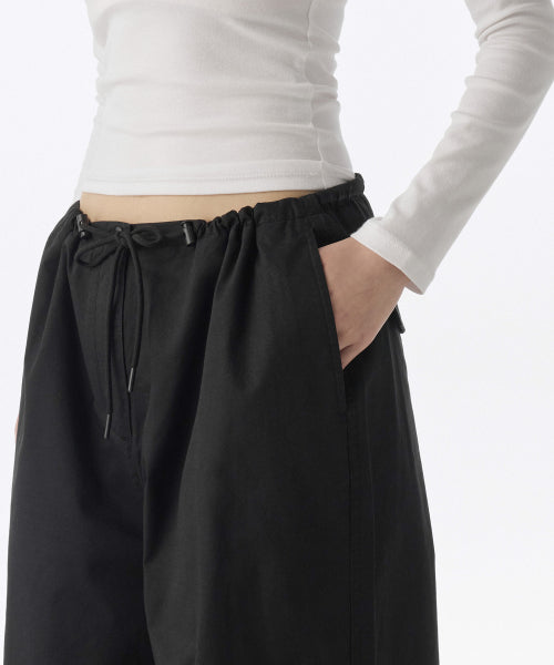 MUSINSA STANDARD WOMAN MUSINSA STANDARD WOMAN Women's Cotton Parachute Pants [Black]