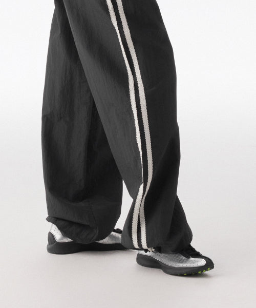 MUSINSA STANDARD WOMAN MUSINSA STANDARD WOMAN Women's Nylon Wide Race Track Pants [Black]