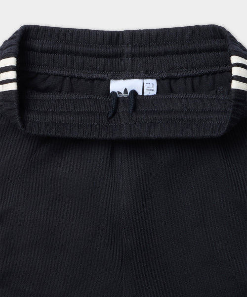 ADIDAS ADIDAS Waffle Short Pants - Black