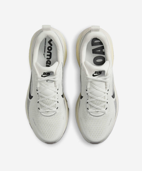 NIKE Nike Vomero 18 M - Summit White: Coconut Milk: Black