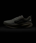 NIKE Nike Vomero 18 M - Summit White: Coconut Milk: Black