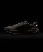 NIKE Nike Vomero 18 M - Summit White: Coconut Milk: Black
