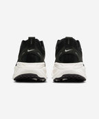 NIKE Nike Vomero 18 Shoes - Black: Coconut Milk: Light Iron Or: Summit White