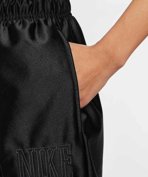NIKE NIKE Sportswear Loose Mid-Rise Graphic Shorts W - Size M