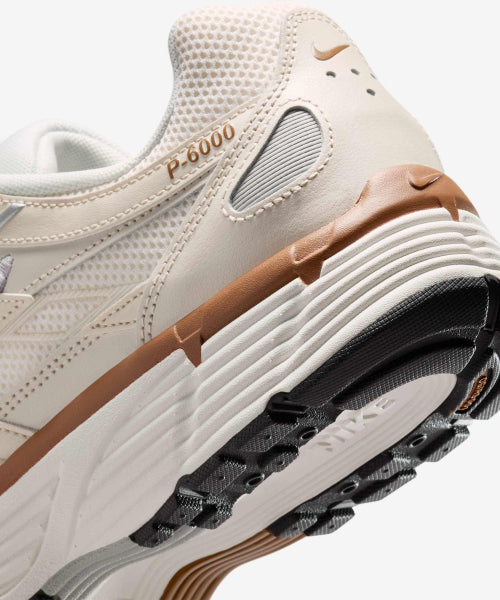 NIKE NIKE Sneakers P-6000 M - Light Orewood Brown