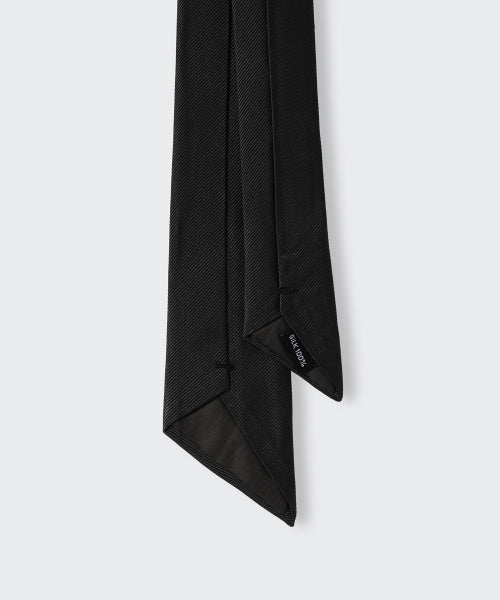 MUSINSA STANDARD WOMAN MUSINSA STANDARD WOMAN Women's Silk Slash Cut Tie [Black]