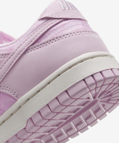 NIKE Nike Dunk Low W - Legal Pink