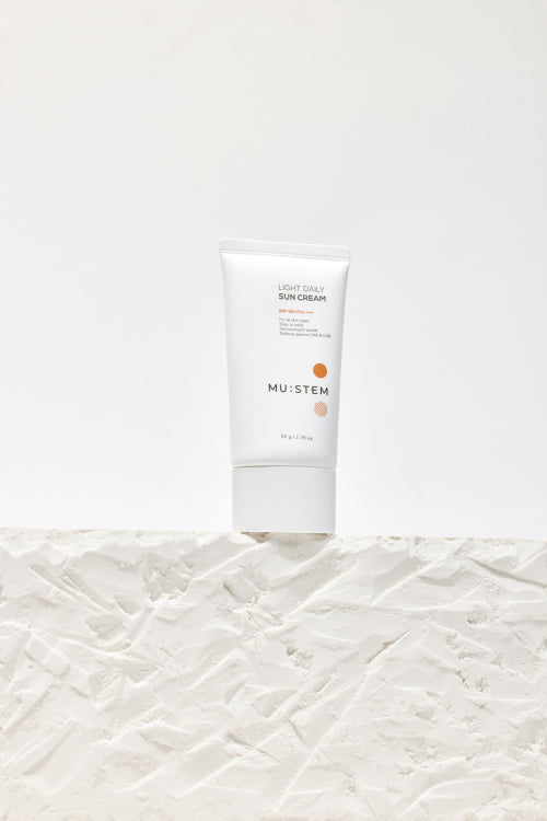 MUSTEM MUSTEM Light Daily Sun Cream SPF 50 50g