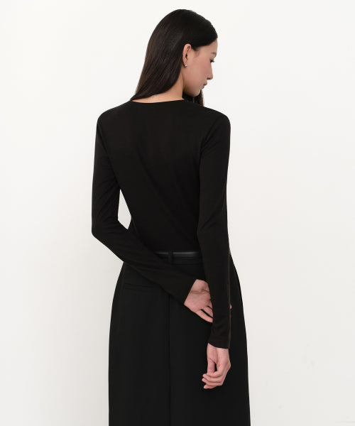 MUSINSA STANDARD WOMAN MUSINSA STANDARD WOMAN T-Shirt Slim Long Sleeve [Black]