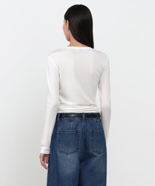 MUSINSA STANDARD WOMAN MUSINSA STANDARD WOMAN T-Shirt Slim Long Sleeve [Ivory]