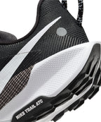 NIKE Nike Pegasus Trail 5 W - Size 8
