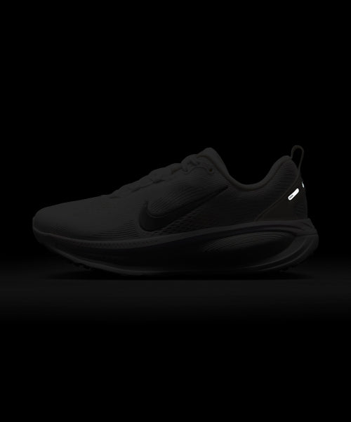NIKE Nike Vomero 18 W - Women's Running Shoes