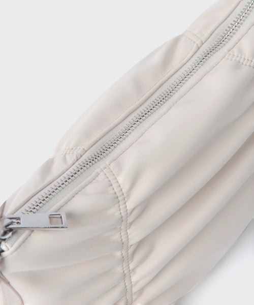 MUSINSA STANDARD WOMAN MUSINSA STANDARD WOMAN Women's Shirring Shoulder Bag (Size Adjustable)