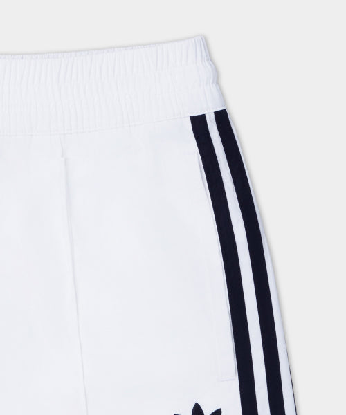 ADIDAS ADIDAS Lace Trimmed 3-Stripe Short Pants - Size M