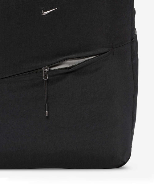 NIKE Nike Backpack 24L - Black: Gunmetal