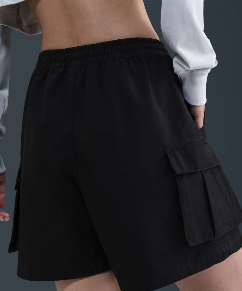 NIKE NIKE Sportswear Mid-Rise Loose Cargo Shorts - Black