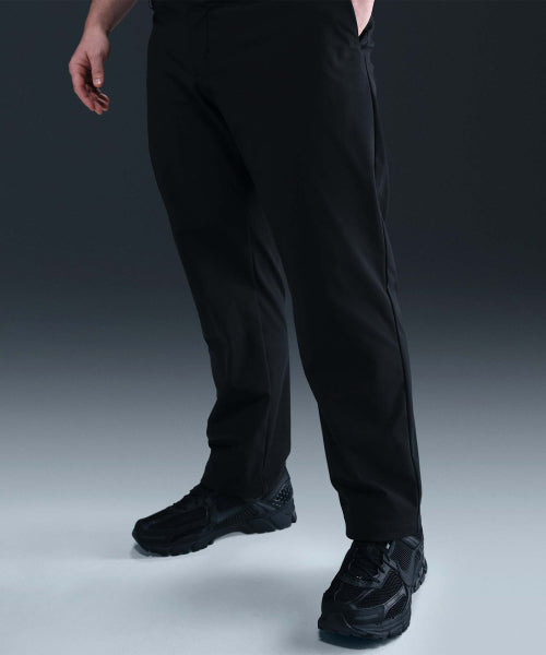 NIKE NIKE Pants Regular Chino M - Black