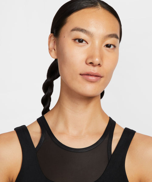 NIKE NIKE T-Shirt Cropped Short-Sleeved Top