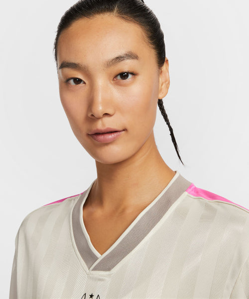 NIKE NIKE T-Shirt V-neck