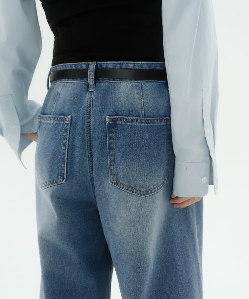 MUSINSA STANDARD WOMAN MUSINSA STANDARD WOMAN Women's Deep Tuck Extra Wide Denim Pants [Light Indigo]