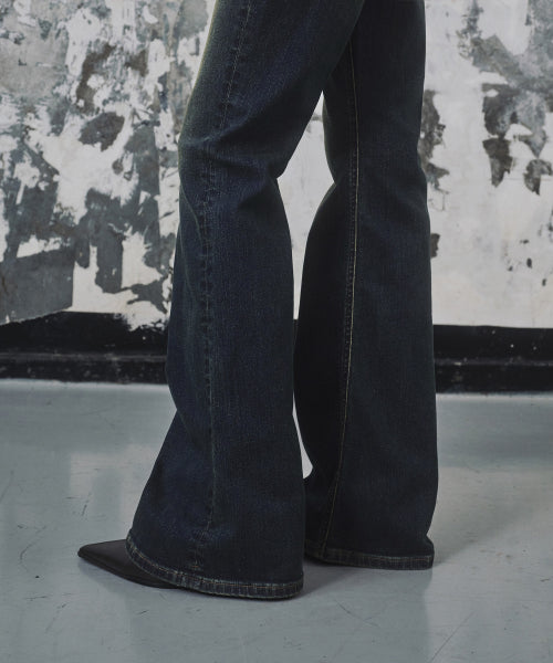 MUSINSA STANDARD WOMAN MUSINSA STANDARD WOMAN Women's Slim Flare Denim Pants