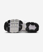 NIKE NIKE Sneakers Air Max Moto 2K - White:Metallic Silver:Black:Photon Dust