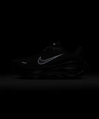 NIKE Nike Vomero Plus W - Size