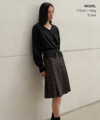 MUSINSA STANDARD WOMAN MUSINSA STANDARD WOMAN Women's Buckle Pleated Check Knee Length Skirt [Gray]