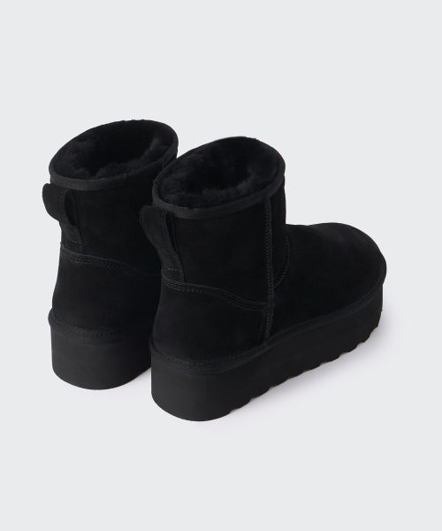 MUSINSA STANDARD WOMAN MUSINSA STANDARD WOMAN Winter Pug Platform Boots (Black)
