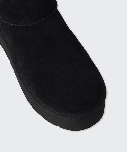 MUSINSA STANDARD WOMAN MUSINSA STANDARD WOMAN Winter Pug Platform Boots (Black)