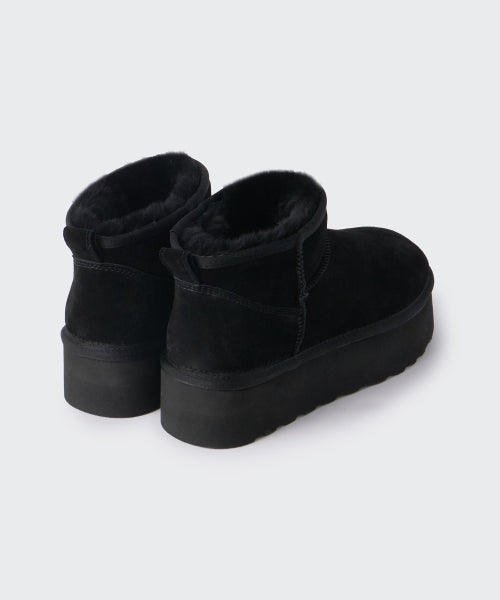 MUSINSA STANDARD WOMAN MUSINSA STANDARD WOMAN Winter Pug Platform Short Boots (Black)